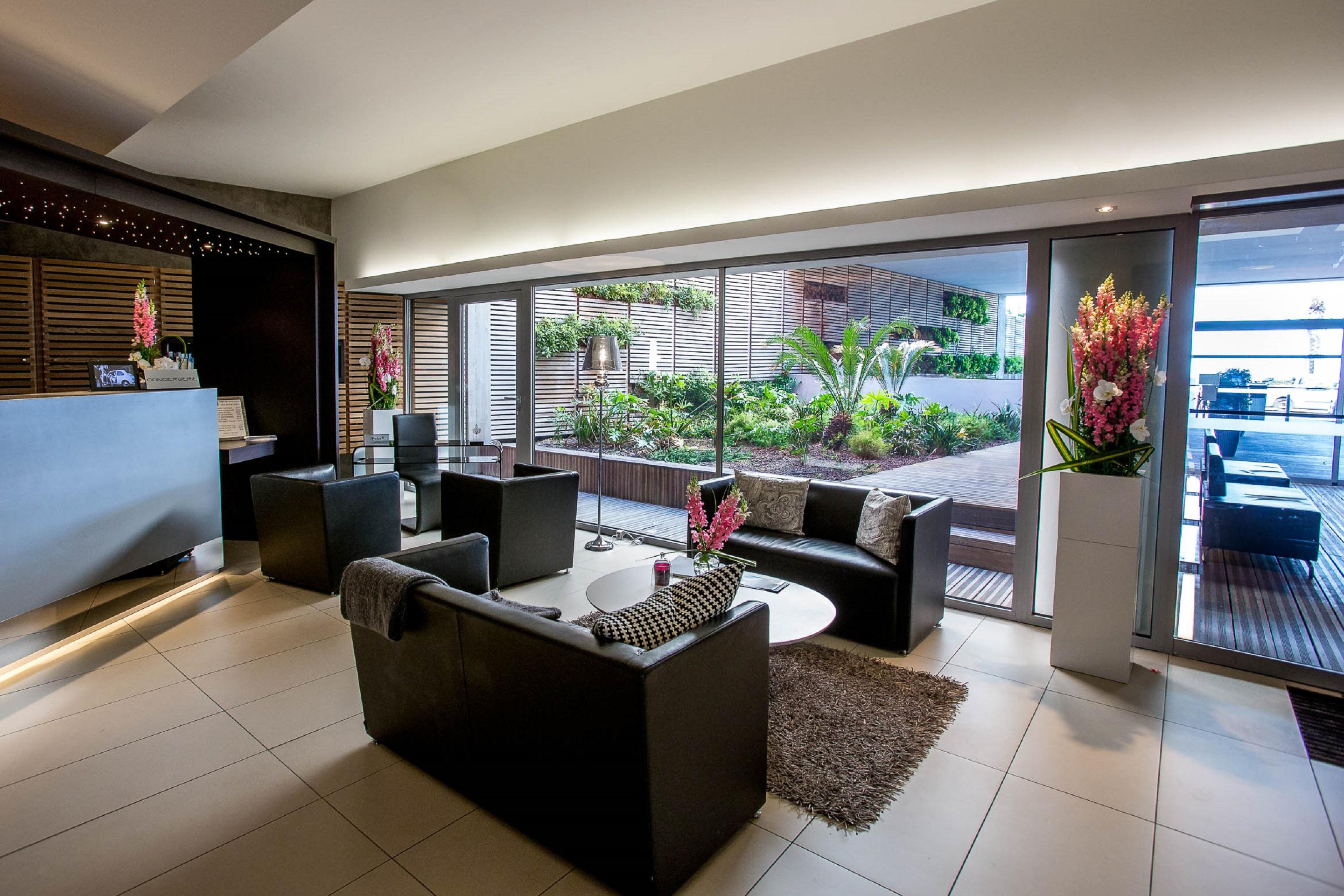 Royal - Luxury Hotel, Residence, & 4* Antibes