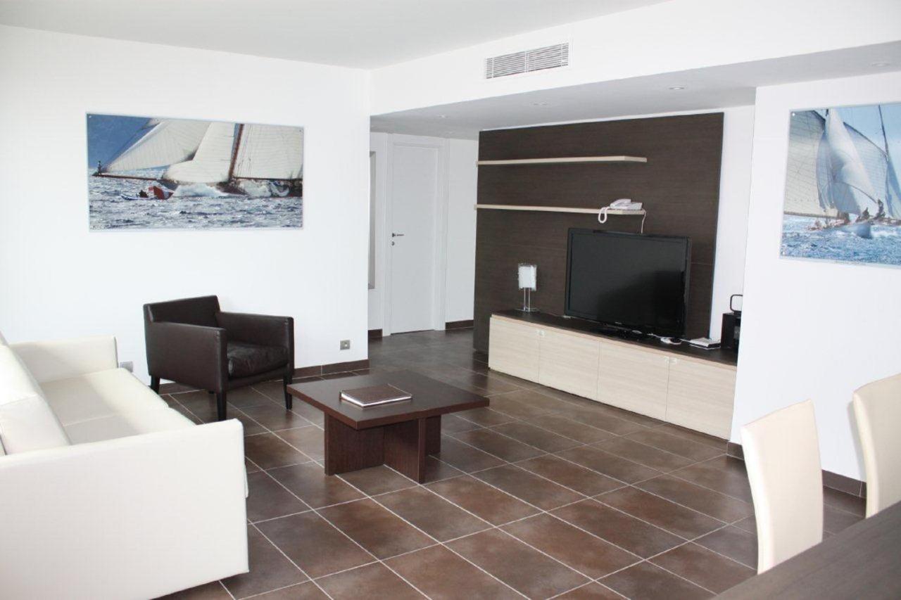 Hotel Royal - Luxury Hotel, Residence, &